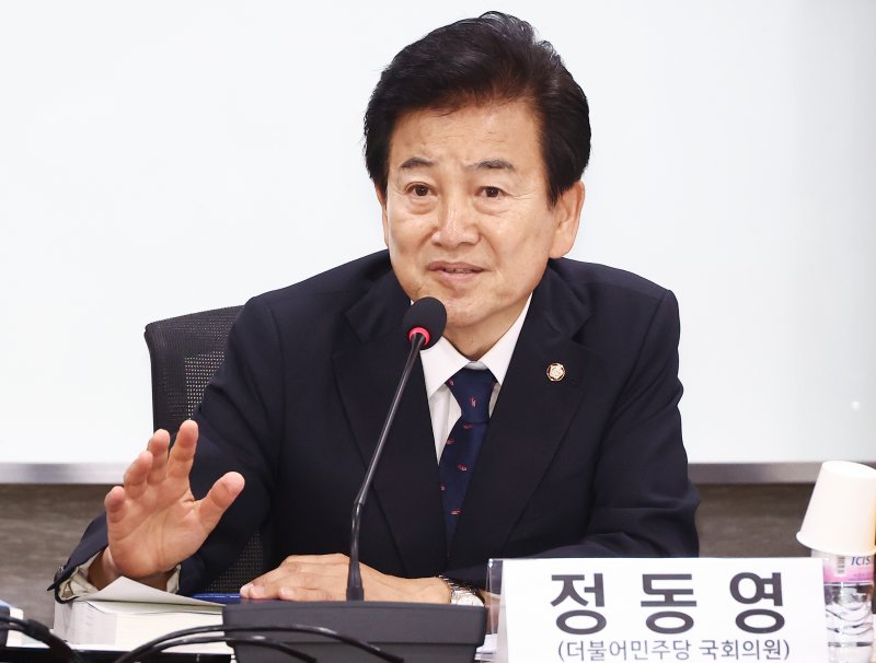 통일부 장관 후보자인 정동영 더불어민주당 바카라사이트 소울카지노이 지난 6월25일 오전 서울 여의도 국회 바카라사이트 소울카지노회관에서 열린 'AI G3 강국 신기술 전략 조찬 포럼'에서 인사말을 하고 있다. 2025.6.25/바카라사이트 소울카지노1 ⓒ News1 김민지 기자