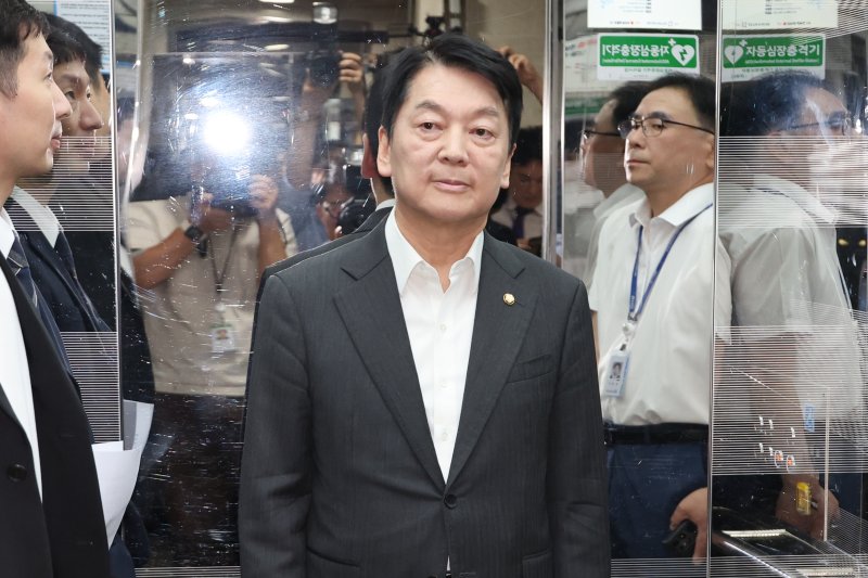 '안철수 혁신위' 좌초…'쌍권 출당' 둘러싼 갈등 때문?