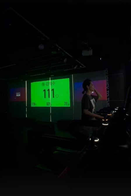 김혜수 운동에 열정 뿜뿜…자기관리 근황 공개