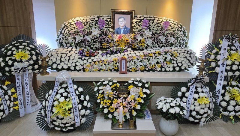 7일 천안 하늘공원장례식장에 마련된 곽원태 천안시 서북구청장 빈소. /뉴스1