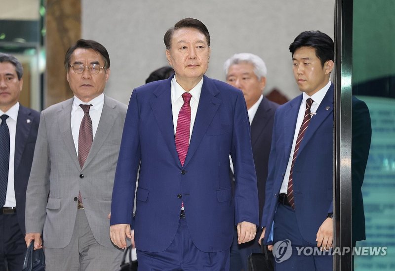 특검 조사 마친 윤석열 전 대통령 (출처=연합뉴스)