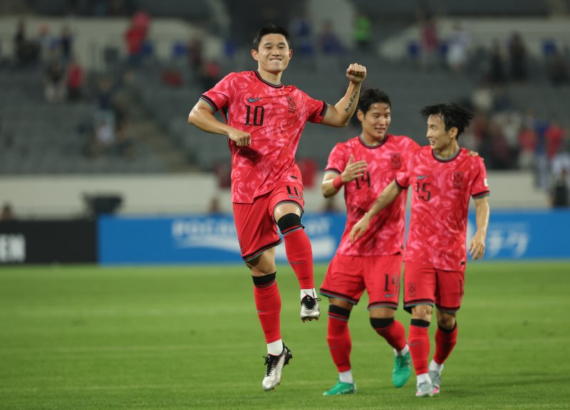 이동경이 7일 오후 경기 용인시 처인구 용인미르스타디움에서 열린 2025 동아시아축구연맹(EAFF) E-1 챔피언십 남자부 대한민국과 중국의 경기에서 선제골을 넣고 기뻐하고 있다. 2025.7.7/뉴스1 ⓒ News1 김영운 기자