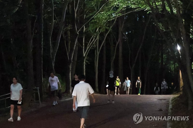 잠 못 이루는 밤 (출처=연합뉴스)