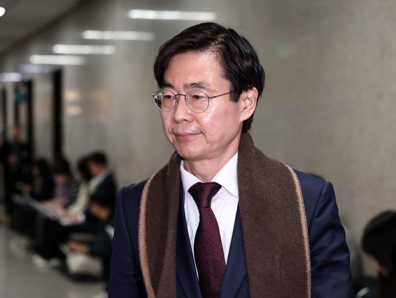 조경태 국민의힘 의원이 10일 오전 서울 여의도 국회에서 열린 중진회의에 참석하고 있다. 2024.12.10/뉴스1 ⓒ News1 구윤성 기자