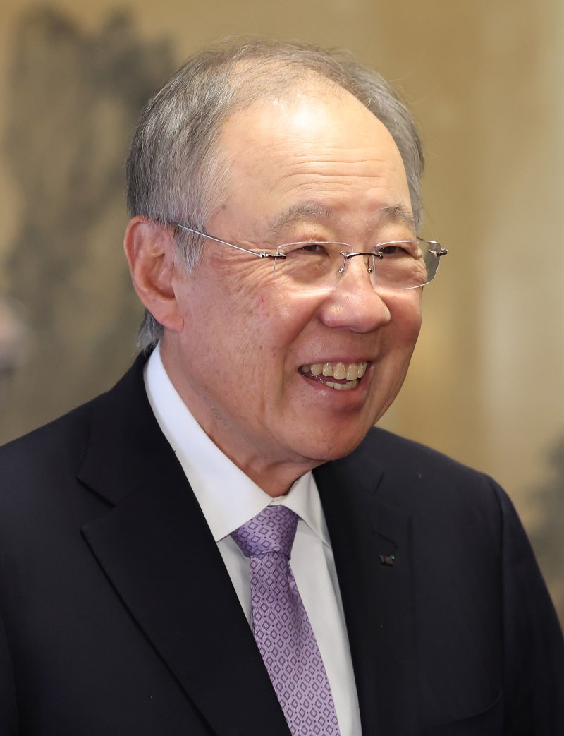 류진 풍산 회장 "수해 피해주민 일상복귀 기원"... 성금 5억 기부