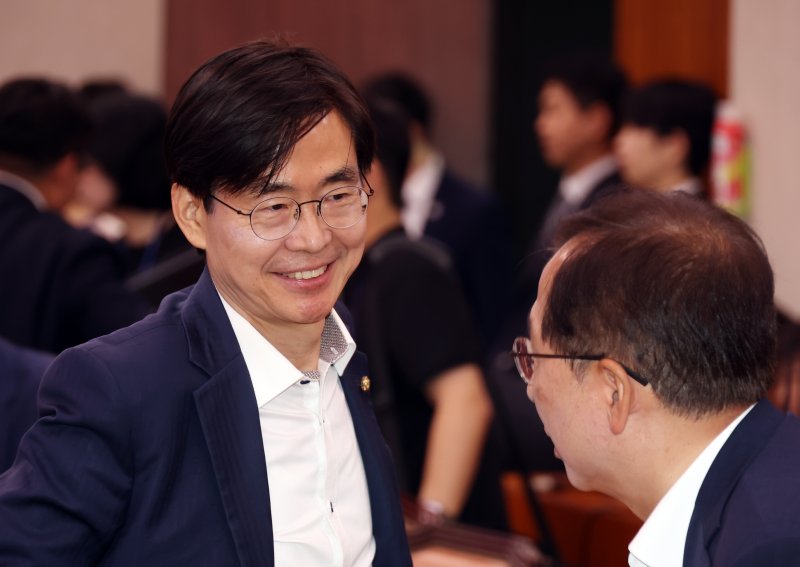 조경태 "정당 국고보조금 폐지하자"