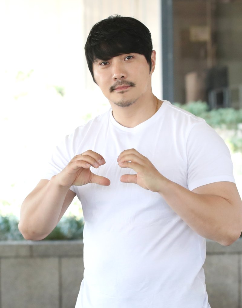 KCM, 세 아이 아빠 된다…또 하나의 예쁜 선물 찾아와