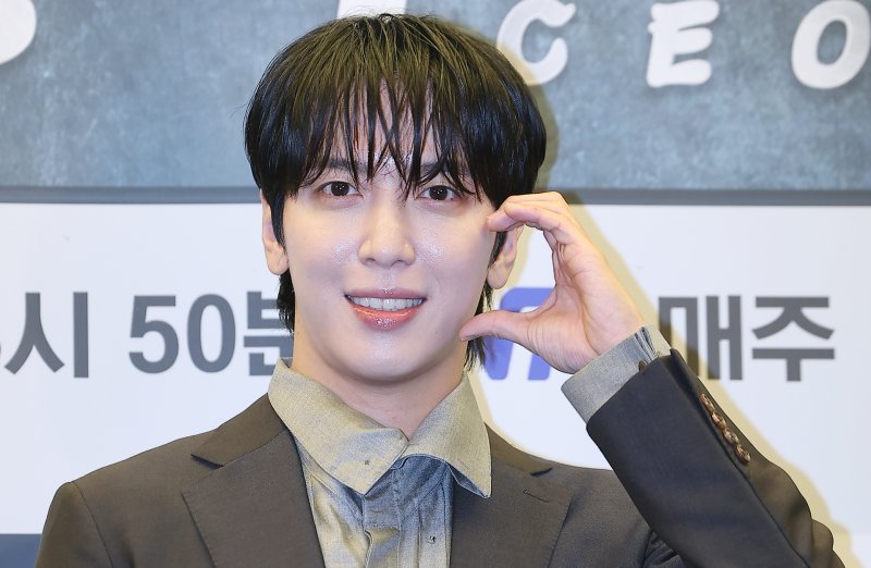 [단독] 정용화, 박보검 만난다…8일 '더 시즌즈' 출격