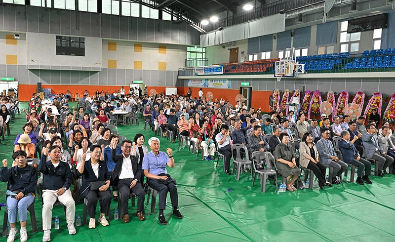 8일 정선군농민문화체육센터에서 ‘제3회 정선군농업인단체 통합 한마음대회’가 성황리에 개최되고 있다.(사진=정선군 제공) *재판매 및 DB 금지