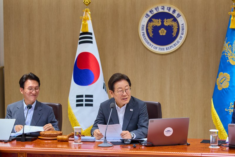 이재명 대통령이 8일 서울 용산 대통령실 청사에서 열린 국무회의에서 발언하고 있다. (대통령실 제공. 재판매 및 DB 금지) 2025.7.8/뉴스1 ⓒ News1 허경 기자