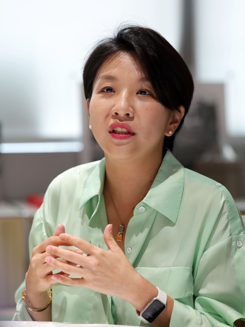 [서울=뉴시스] 홍효식 기자 = 이노션 김보경 글로벌비즈니스지원팀장이 지난 4일 서울 강남구 현대차 강남사옥에서 단편 영화 '밤낚시' 관련 뉴시스와 인터뷰하고 있다. 2025.07.07. yesphoto@newsis.com