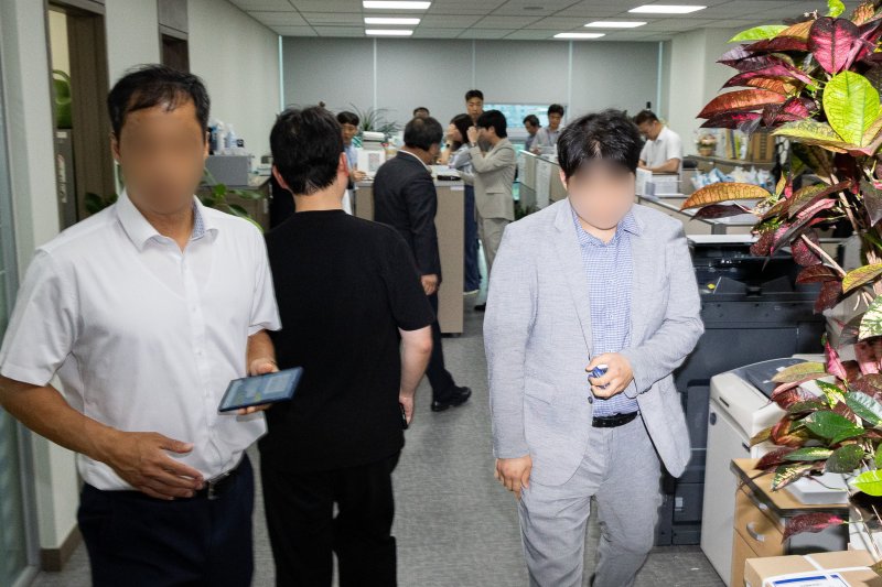 '김건희 특검' 윤상현 압수수색…송언석 "전형적인 정치보복"