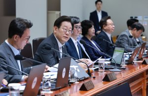최신 뉴스 이미지