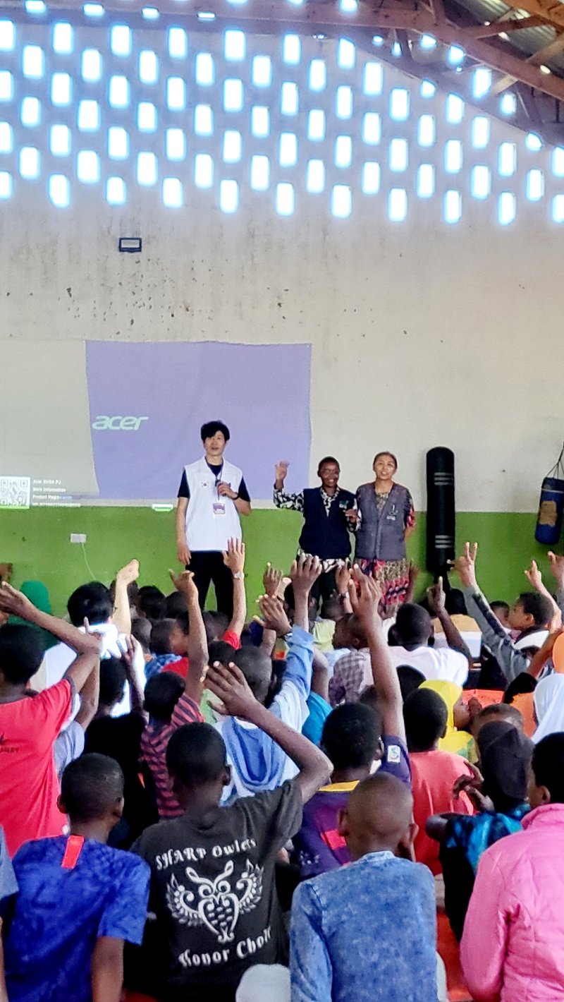 AIF홍보대사 유준상이 펨바 CDP센터에서 연기수업을 하고 있다. *재판매 및 DB 금지