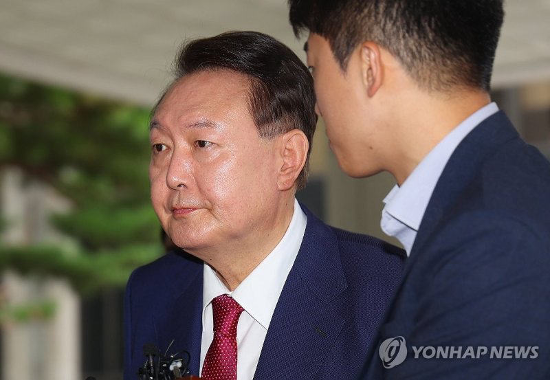 윤석열, 내란 특검 2차 출석 (출처=연합뉴스)