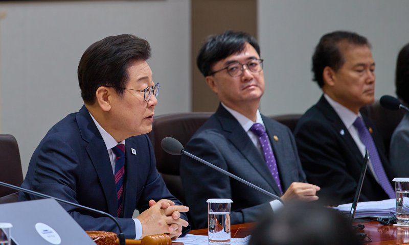 이재명 대통령이 5일 서울 용산 대통령실 청사에서 열린 국무회의에서 발언하고 있다. (대통령실 제공. 재판매 및 DB 금지) 2025.7.5/뉴스1
