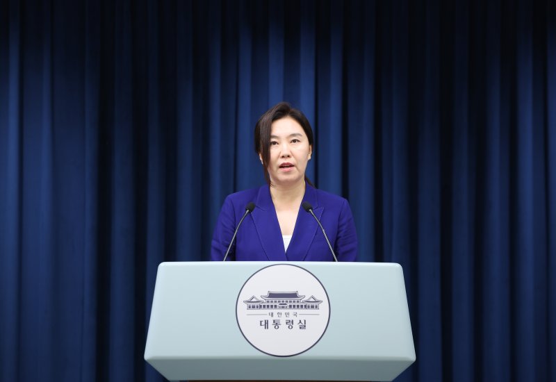 강유정 대통령실 대변인이 8일 서울 용산구 대통령실 청사에서 국무회의 관련 브리핑을 하고 있다. 2025.7.8/뉴스1 ⓒ News1 허경 기자 /사진=뉴스1