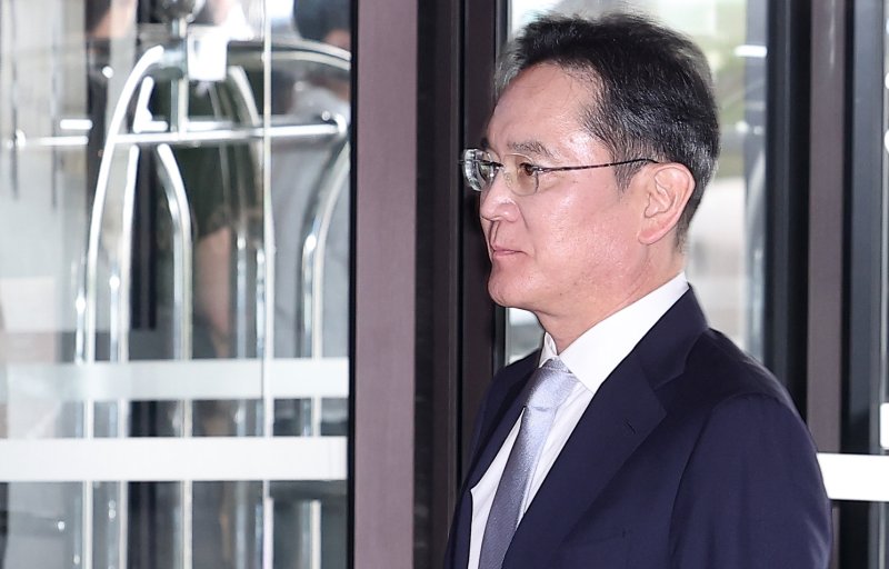 바카라 삼성전자 회장이 지난 5월 30일 서울 중구 신라호텔에서 열린 2025 삼성호암상 시상식에 참석하고 있다. /사진=뉴스1