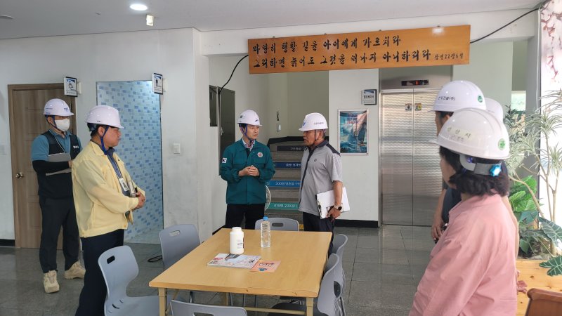 무더위 쉼터·건설현장 점검.(안산시 제공)