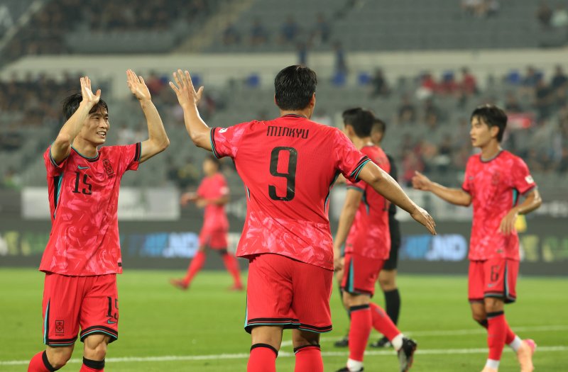 주민규가 7일 오후 경기 용인시 처인구 용인미르스타디움에서 열린 2025 동아시아축구연맹(EAFF) E-1 챔피언십 남자부 대한민국과 중국의 경기에서 골을 넣은 뒤 기뻐하고 있다. 2025.7.7/뉴스1 ⓒ News1 김영운 기자