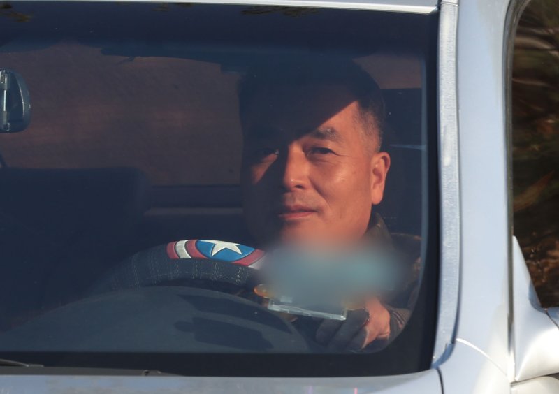 채 모 상병 순직 사건을 수사하다 항명 혐의로 입건된 박정훈 전 실시간-바카라사이트 수사단장이 2023년 11월 28일 오전 경기 화성시 실시간-바카라사이트사령부에서 열린 보직해임 심의위원회에 출석하고 있다. 2023.11.28/뉴스1 ⓒ News1 김영운 기자