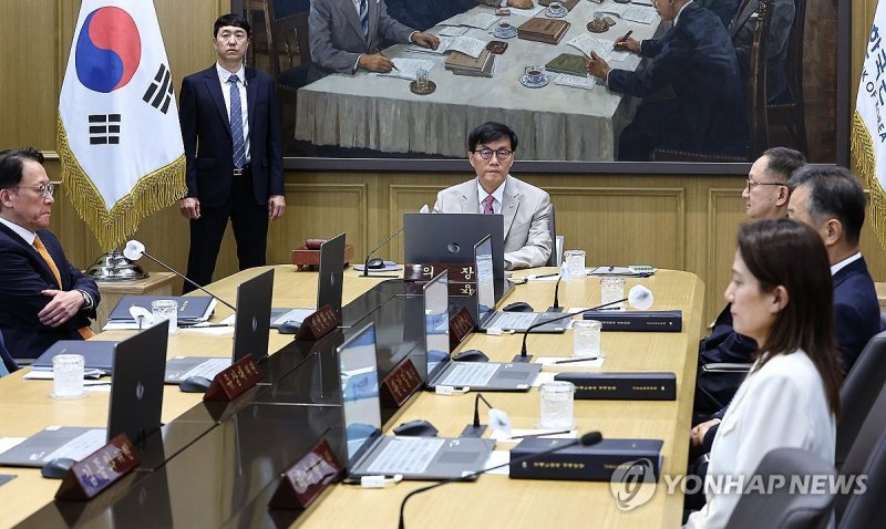 금융통화위원회 주재하는 이창용 총재 (출처=연합뉴스)