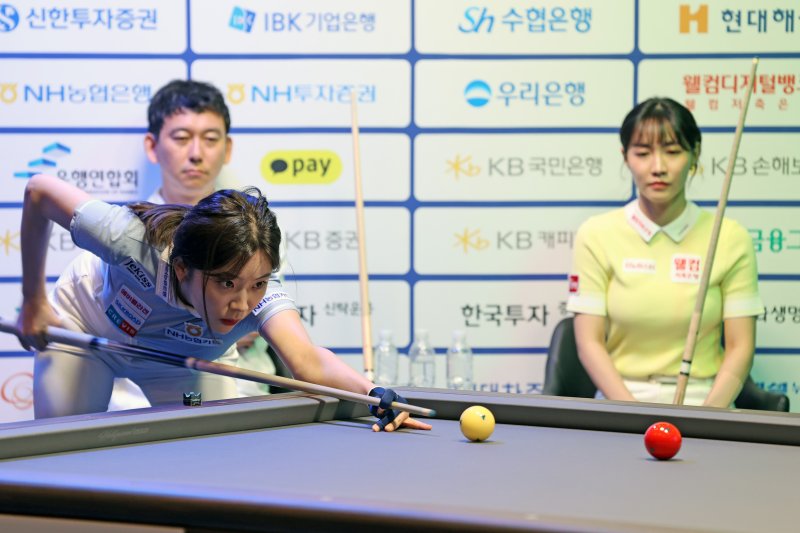 찰떡호흡으로 잡은 승기… "프로와 팀플레이, 평생 추억으로" [제11회 금융·증권인 당구대회]