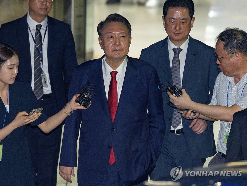 구속심사 마친 윤석열 전 대통령 (출처=연합뉴스)