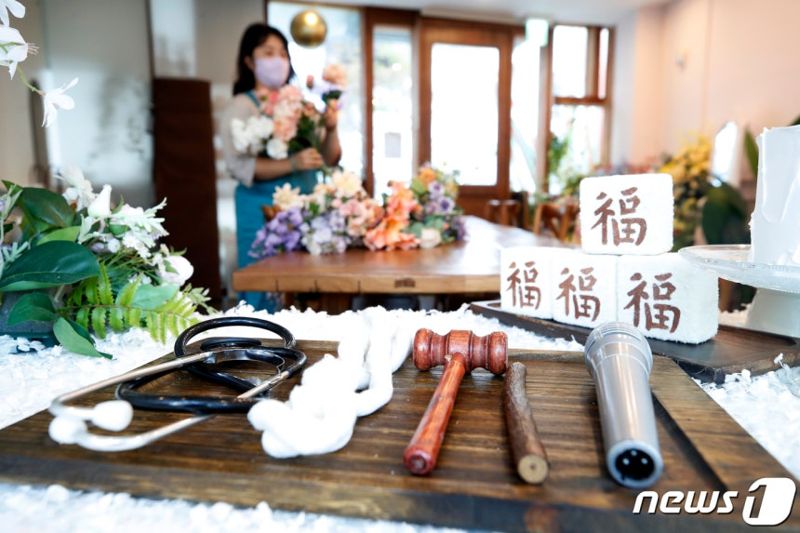 돌잔치 2시간 지각한 메이크업숍 사장..."잔금 달라는건 뻔뻔" vs "일했으니 당연" [어떻게 생각하세요]