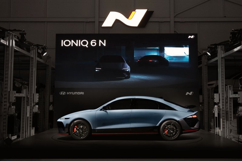 현대차의 고성능 전기 세단 '아이오닉 6 N' 측면.(현대차 제공)