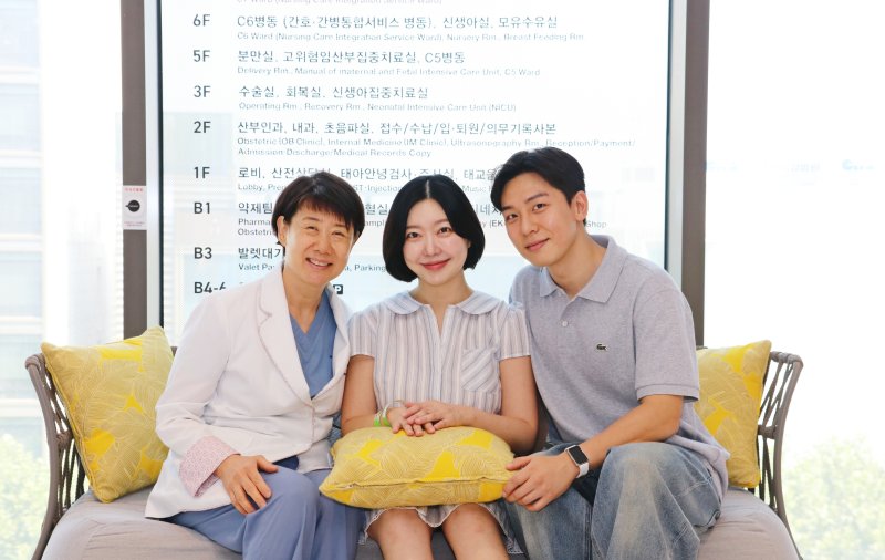 건강하게 키우겠다…레이디제인, 강남차병원서 쌍둥이 출산