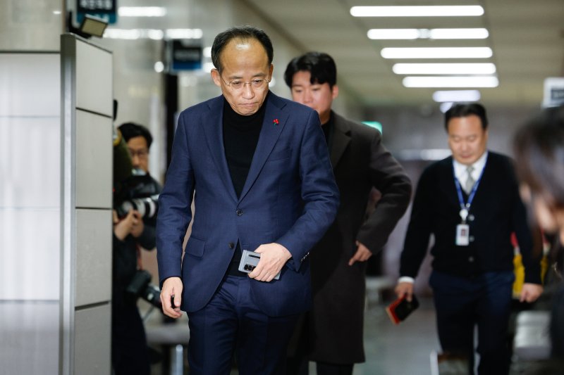 추경호 국민의힘 원내대표가 비상 칼리토토이 해제된 4일 오전 서울 여의도 국회에서 열린 비공개 최고위원회의에 참석하고 있다. 2024.12.4/뉴스1 ⓒ News1 안은나 기자