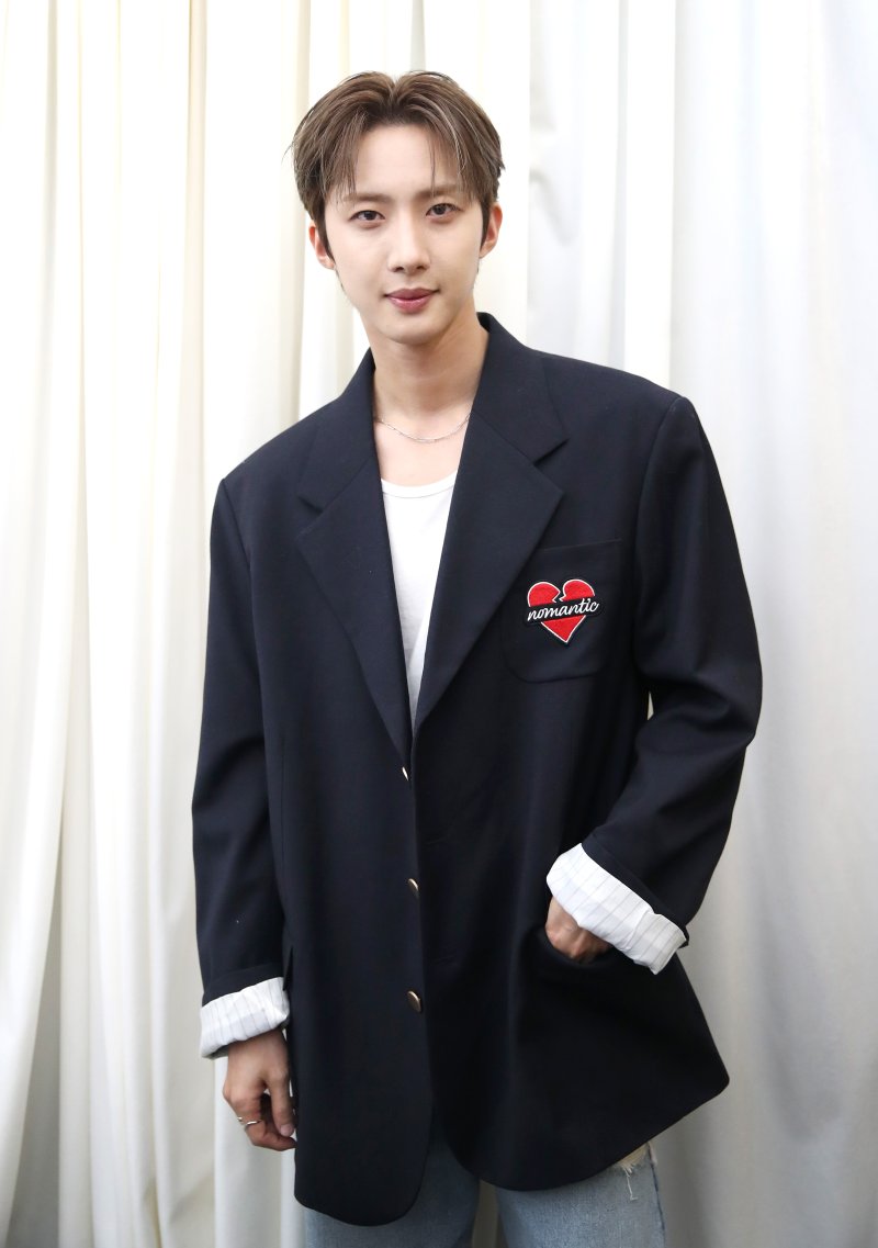 펜타곤 후이 '뭉찬4' 경기 중 코뼈 골절…활동 중단