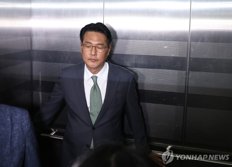 순직해병 특검 사무실 향하는 김태효 (출처=연합뉴스)