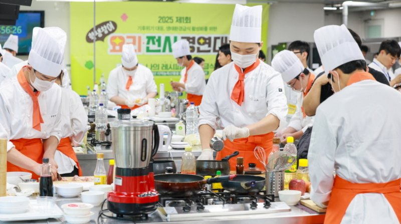 12일 전주대학교에서 개최된 '제1회 학생참여 요리·전시 경연대회' 모습.(전북교육청 제공, 재판매 및 DB 금지)/뉴스1