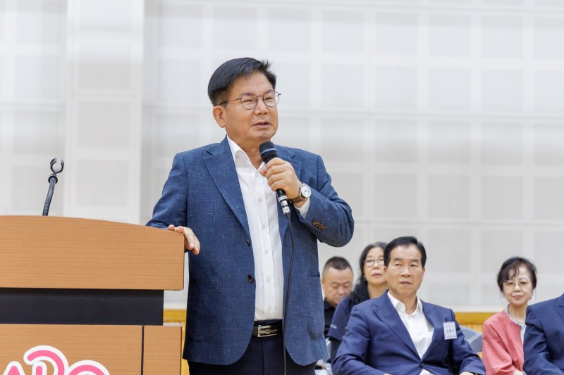 [서울=뉴시스] 박강수 마포구청장이 2025년 7월 12일 열린 제6회 마포구 해시 게임 바카라 축사를 하고 있다. 2025.07.13. (사진=마포구 제공) *재판매 및 DB 금지