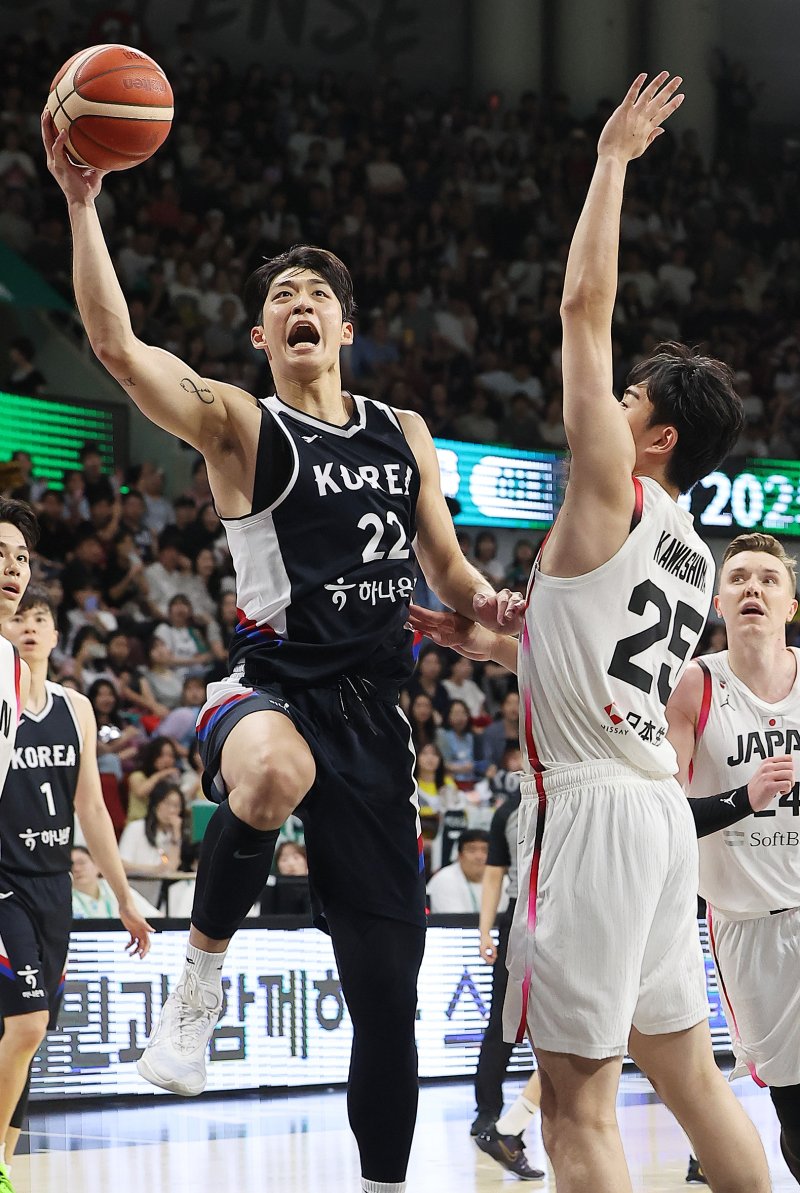 13일 오후 경기도 안양 정관장 체육관에서 열린 하나은행 초청 2025 남자농구 국가대표 평가전 대한민국과 에볼루션 바카라사이트의 경기, 대한민국 여준석이 3쿼터 레이업 슛을 하고 있다. 2025.7.13/에볼루션 바카라사이트1 ⓒ News1 김진환 기자