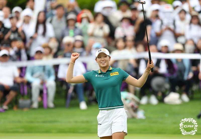 LPGA에서 통하지 않았던 윤이나, 제주 삼다수서 분위기 반전 만들어낼까