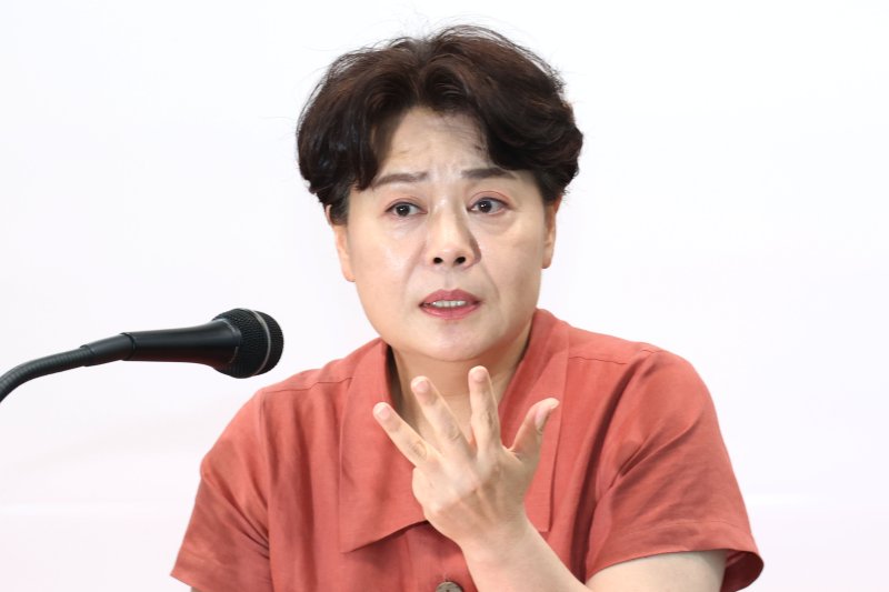 윤희숙 국민의힘 바카라사이트 카지노사이트원장이 13일 오후 서울 여의도 당사에서 기자간담회를 하고 있다. 2025.7.13/뉴스1 ⓒ News1 이광호 기자
