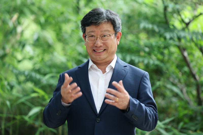 [서울=뉴시스] 박진희 기자 = 이귀영 국가바카라사이트 카지노사이트진흥원 원장이 지난 7일 서울 중구 한국의집에서 취임 인터뷰를 하고 있다. 2025.07.14. pak7130@newsis.com