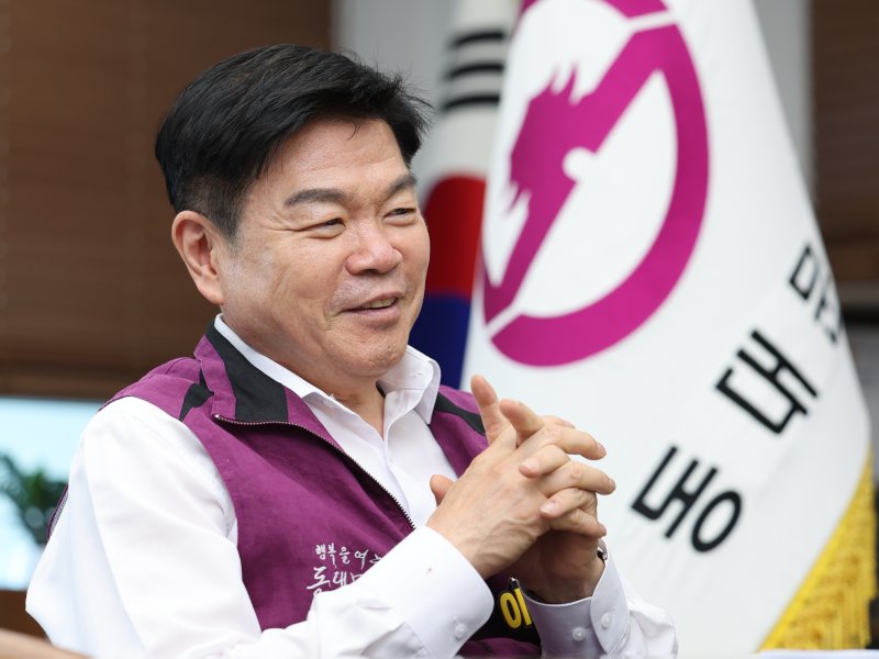 [서울=뉴시스] 황준선 기자 = 이필형 메이저 바카라사이트이 지난 9일 서울 동대문구청에서 뉴시스와 인터뷰 하고 있다. 2025.07.14. hwang@newsis.com