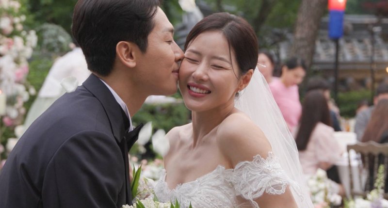 "엄마 역할 해주셨다" 박하나, 결혼식서 할머니와 신부 입장 '눈물'