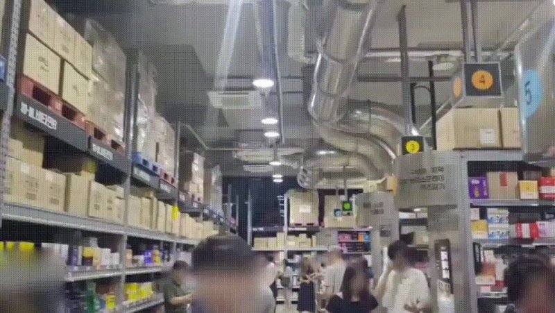 [르포] 카트에 골라 담는 '약쇼핑' 시대…오남용·동네약국 상생은 숙제