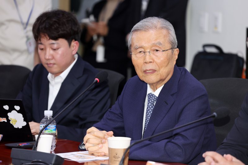 대통령실 "김종인 등 대미 특사단 명단, 현재로선 변동 없어"(종합)