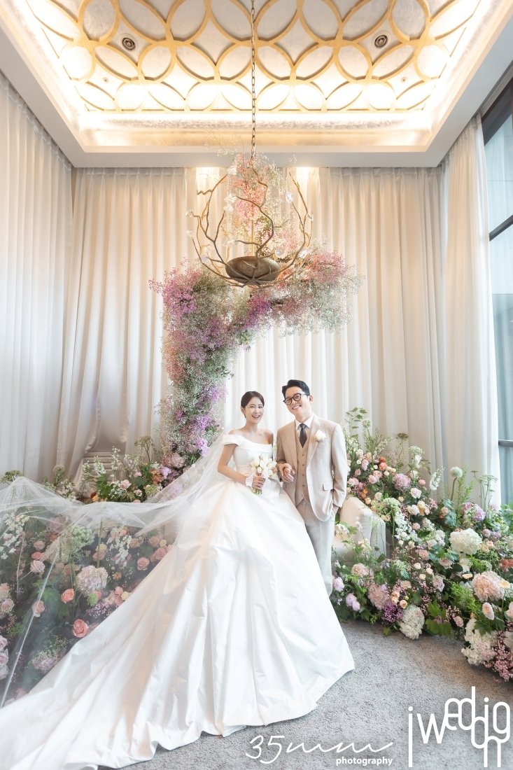 하객만 1200명…김준호♥김지민 결혼식, 울고 웃고 축가 떼창하고