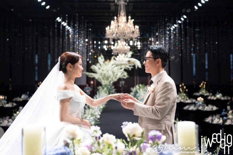 하객만 1200명…김준호♥김지민 결혼식, 울고 웃고 축가 떼창하고