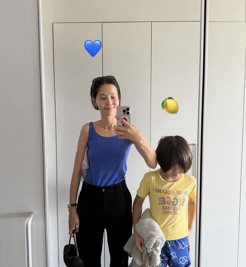 우월한 기럭지 김나영 아들과 뒹굴 "행복이 방울방울"