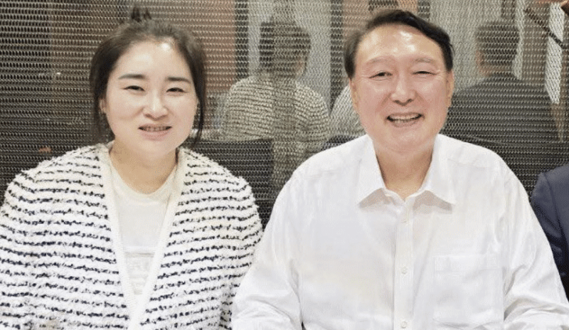 김계리 한마디에 윤 재구속 후 영치금 계좌에 400만원이... 