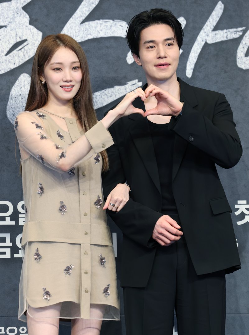 '착한사나이' 이성경 이동욱, 쳐다만봐도 설레는 첫사랑 비주얼