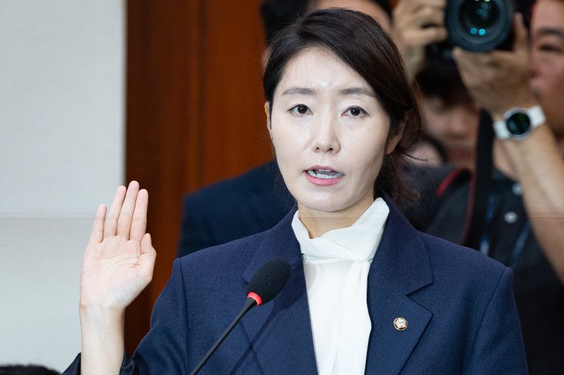 고성·충돌·파행… 정책검증보다 신상털기로 시끄러운 '청문 정국' [인사청문회 '슈퍼위크']